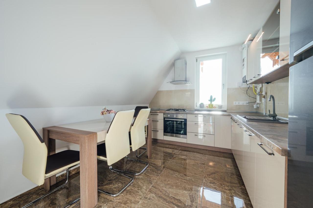 Skarabeus Appartement Odorheiu Secuiesc Buitenkant foto
