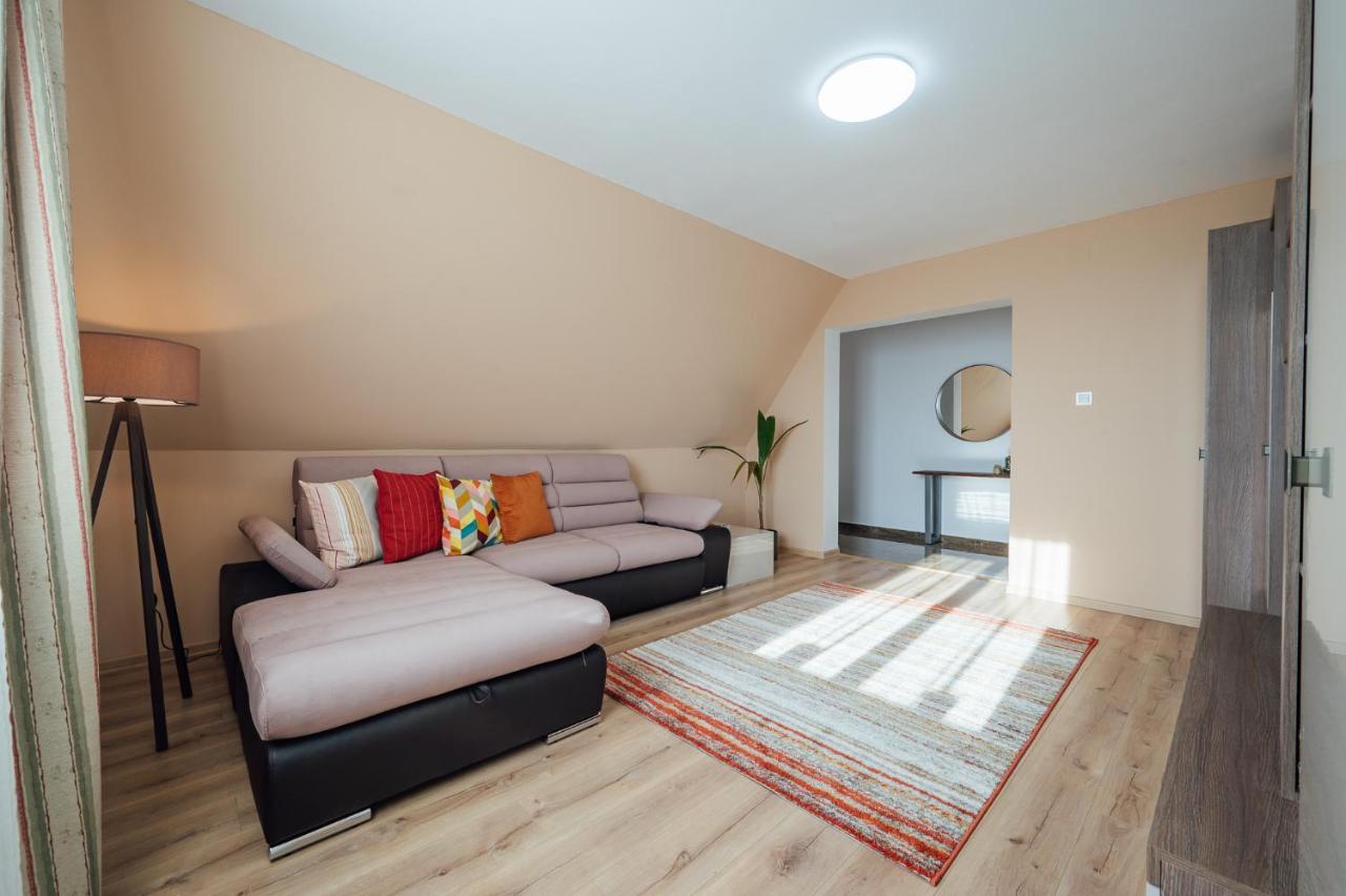 Skarabeus Appartement Odorheiu Secuiesc Buitenkant foto